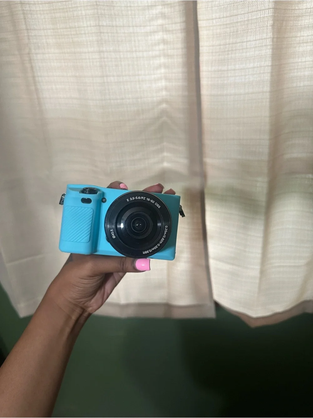 Sony A6000 Mirrorless Camera - Black